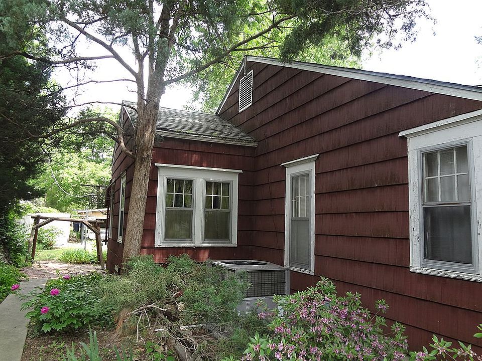 Building Photo 3