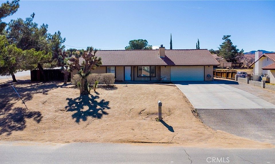 1st image of 58385 Pueblo Trl