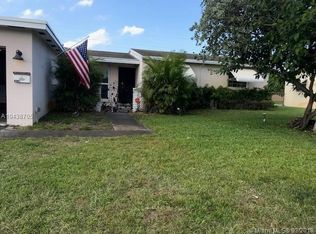 6381 SW 1st Ct, Pembroke Pines, FL 33023