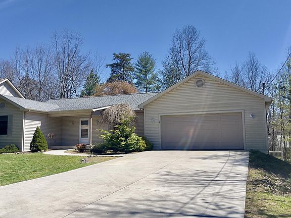 2nd image of 125 Fairhaven Dr