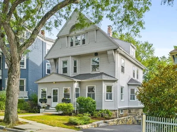 25 Walton St, Dorchester, MA 02124