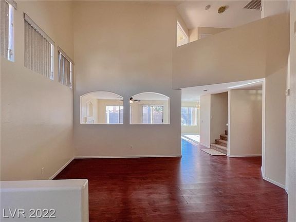 5th image of 9361 Gray Duck Ct