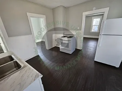 8023 Kosciuszko Ave #3 — Photo 7
