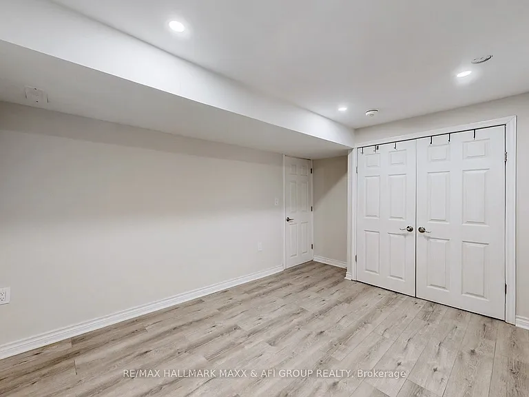 719 Shanahan Blvd — Photo 13