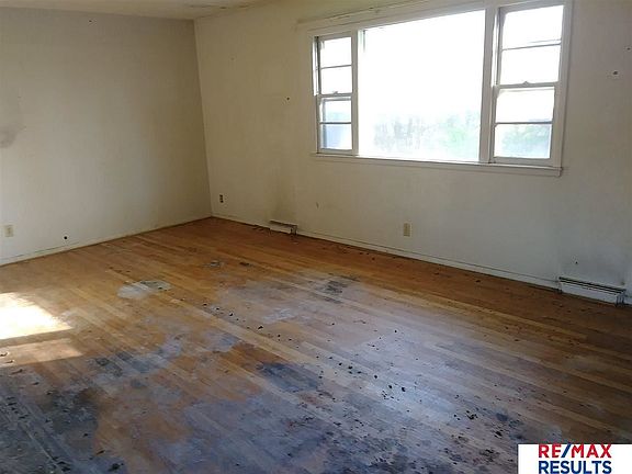 5th image of 711 Pluma Dr