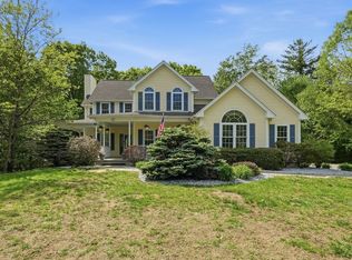 81 Sheffield Dr, Belchertown, MA 01007