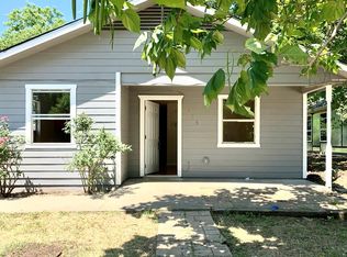 819 N Wilhite St, Cleburne, TX 76031