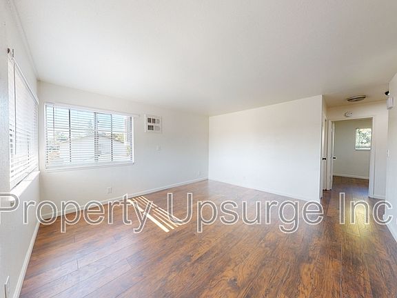 3rd image of 2790 Irwin Rd #1