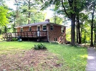 4900 Houghton Dr, Pinckney, MI 48169