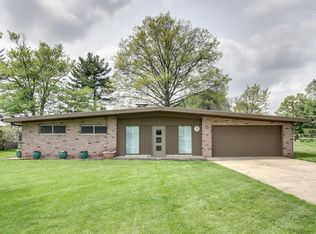 5 Wedding Ln, Plainfield, IN 46168