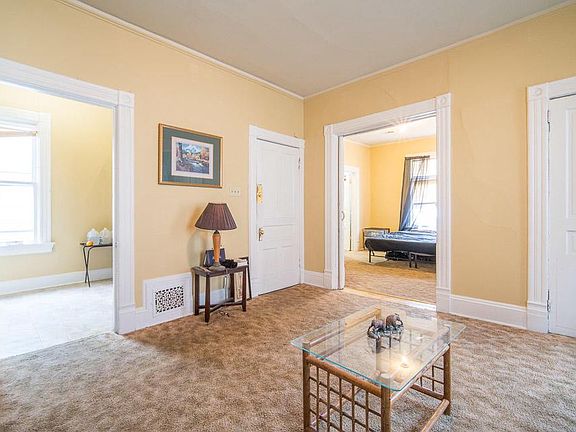 4th image of 2455 W McKinley Ave #2457