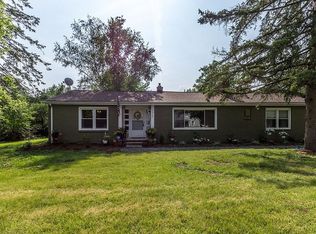 2660 Hessel Ave, Rochester Hills, MI 48307