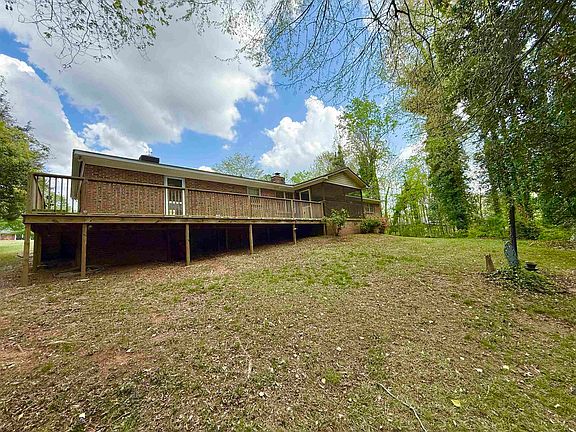 4th image of 220 Trenton Rd