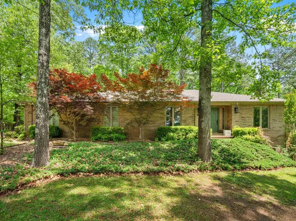 129 Parkway Sq, Pearcy, AR 71964