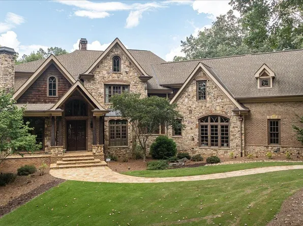 1011 Highgrove Dr, Monroe, GA 30655