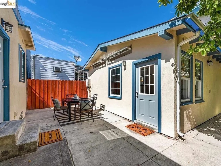 903 Santa Fe Ave — Photo 11