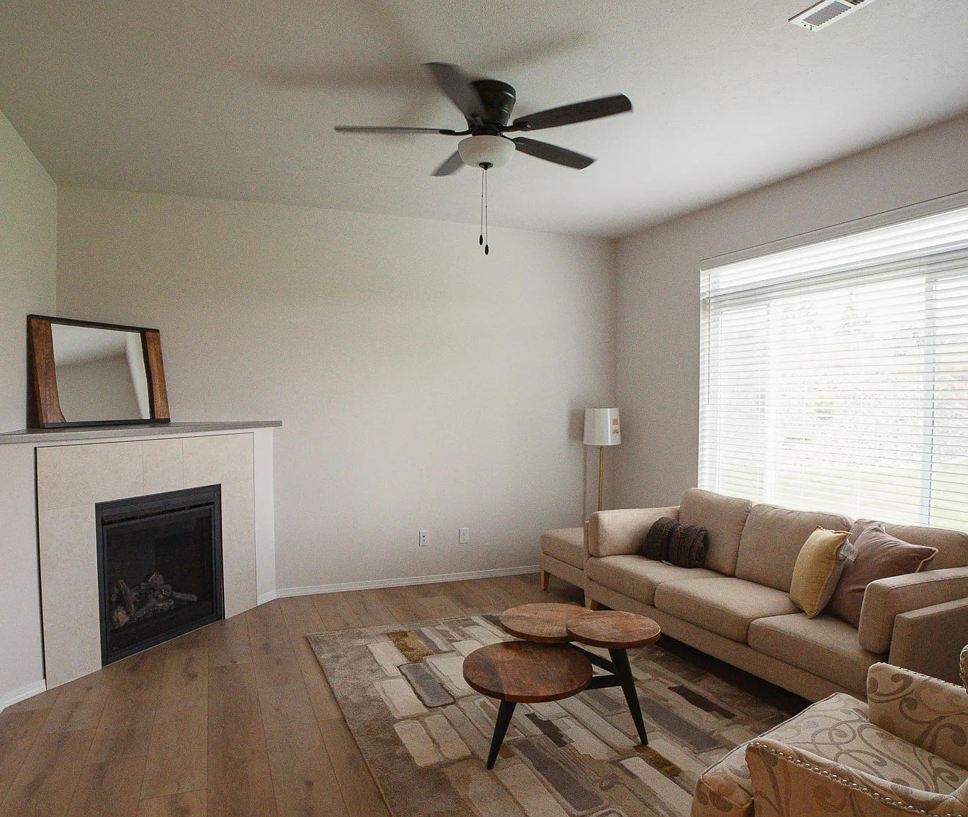 3 bed, 2.5 bath, 1440 sqft, $4,500 — Photo 4