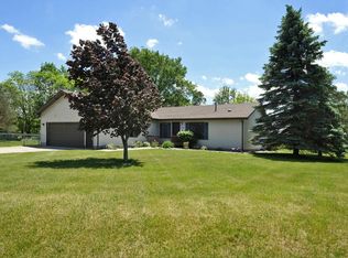 1792 Fairway Ln, Otsego, MI 49078
