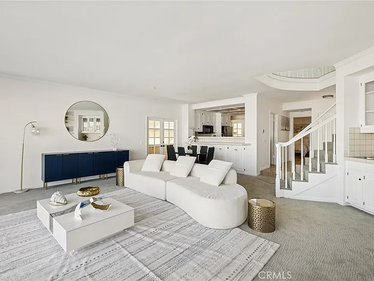 1214 E Balboa Blvd — Photo 5