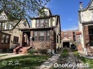 14095 Burden Cres, Jamaica, NY 11435