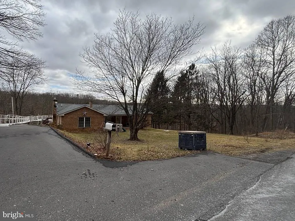 6395 Springfield Pike photo 1