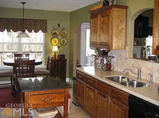 4718 Middleboro Ln, Gainesville, GA 30506