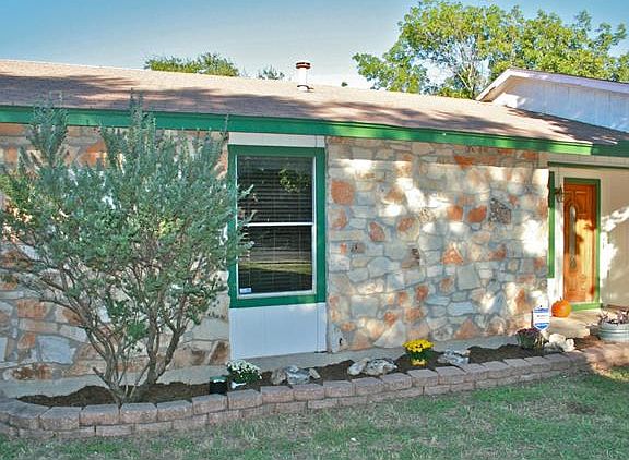 3rd image of 602 Mistywood Cir