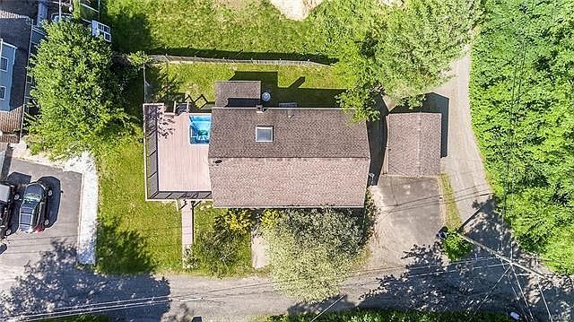 1st image of 34 Broadview Dr