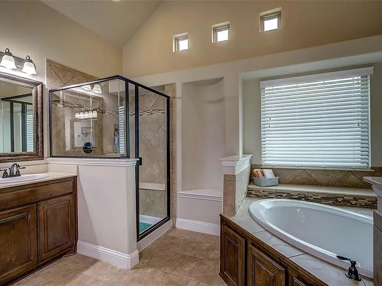 309 Midnight Dr — Photo 18