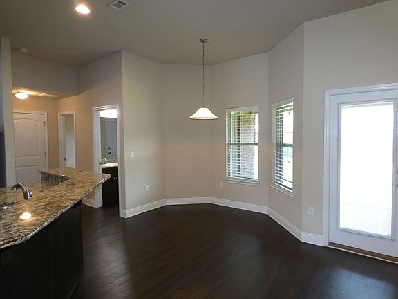 5th image of 4581 Belvedere Cir