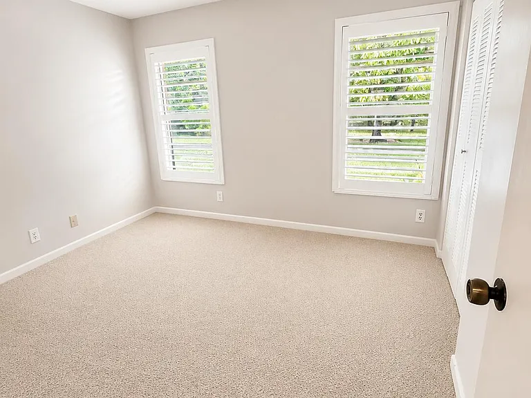 6020 NW 25th Ct — Photo 12
