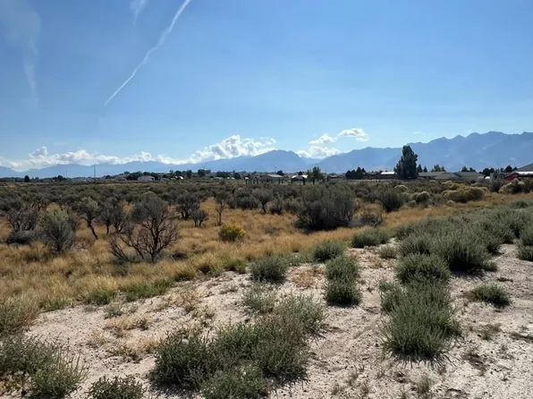 422 Diamondback Dr, Spring Creek, NV 89815