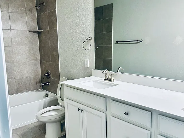 1307 Bailey Ln — Photo 14