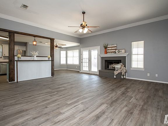 4th image of 7518 Aspen Ave