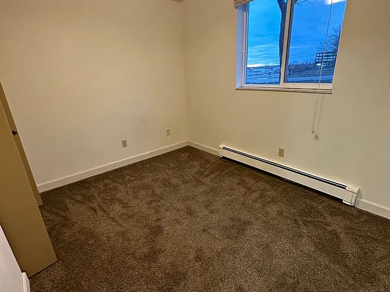 2504 E Thayer Ave — Photo 11