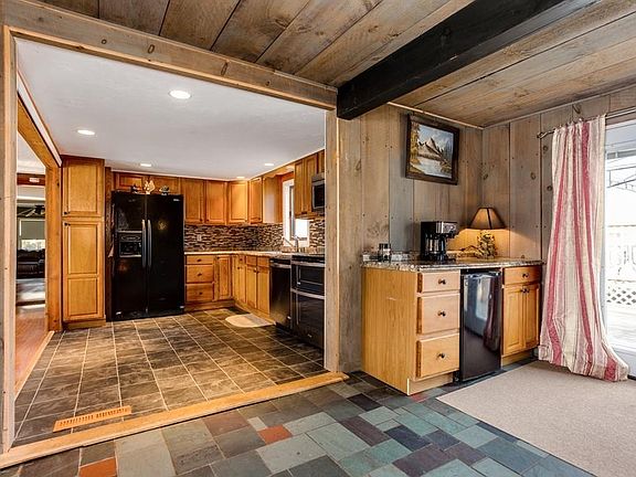 4th image of 6 Aspen Dr