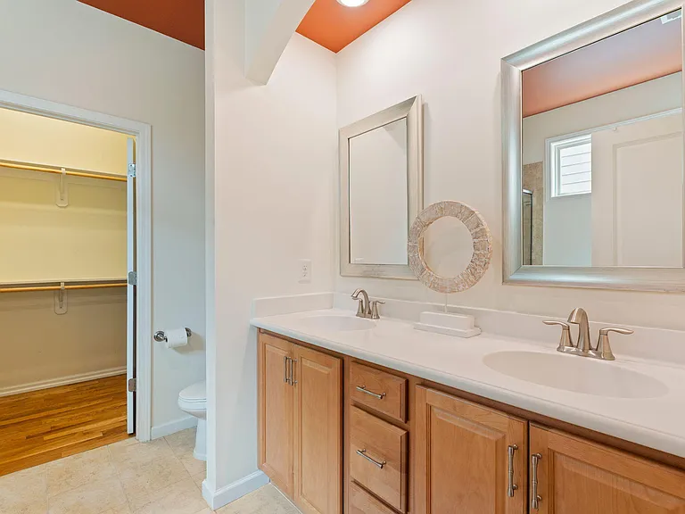 2081 Great Ridge Pkwy — Photo 21