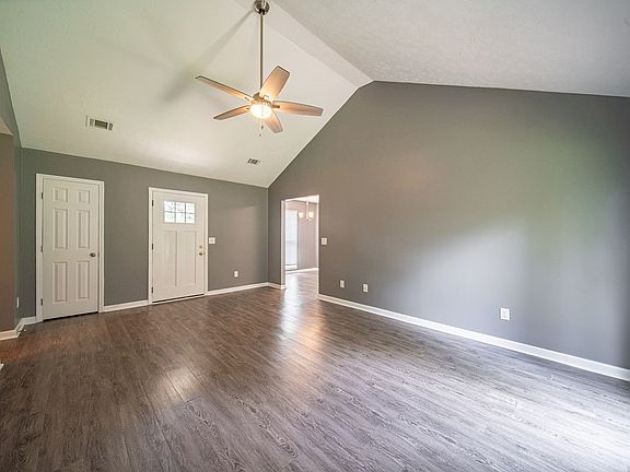 4th image of 111 Lee Road 2068
