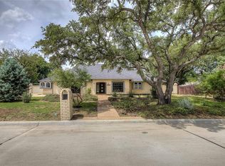 1917 Toler Trl, Garland, TX 75043