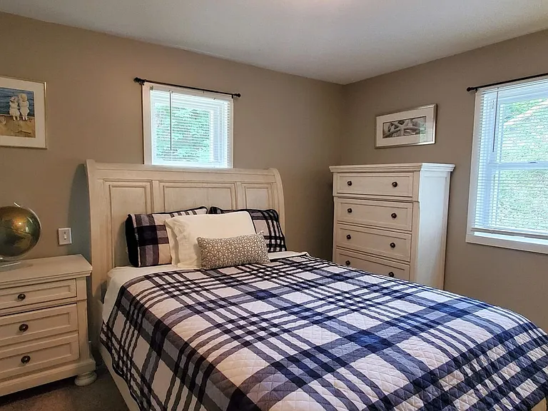 6260 Cedarmere — Photo 9