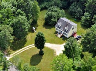 60 Peacedale Dr, Northport, ME 04849