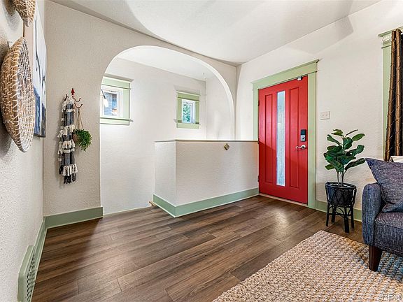 4th image of 4632 E 16th Avenue