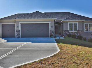29213 E 158th St, Pleasant Hill, MO 64080