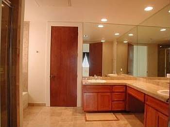 4th image of 230 Dwyer Ave Unit 1005