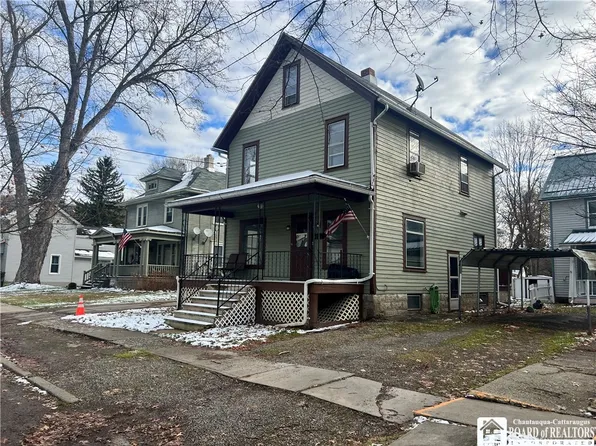 20 Grover St, Wellsville, NY 14895