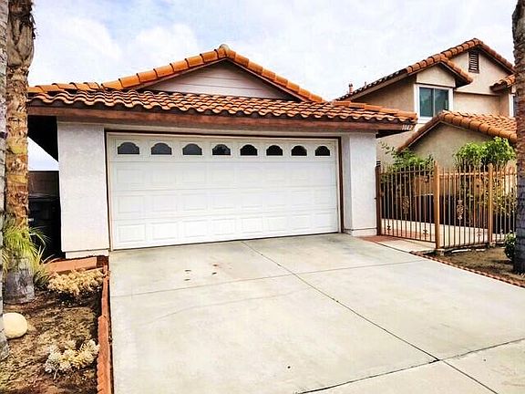 3rd image of 1042 Christobal Ln