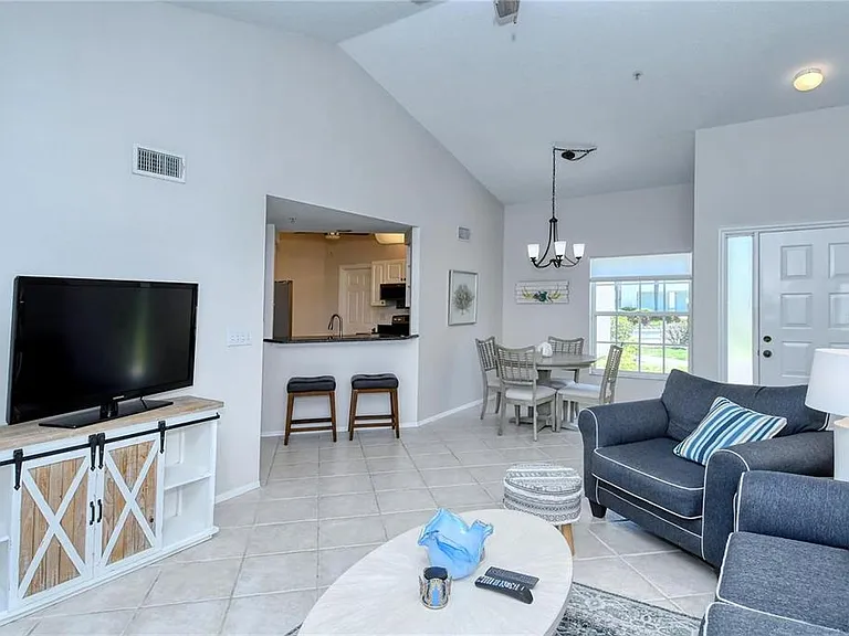 5414 Fair Oaks St #10-D — Photo 4