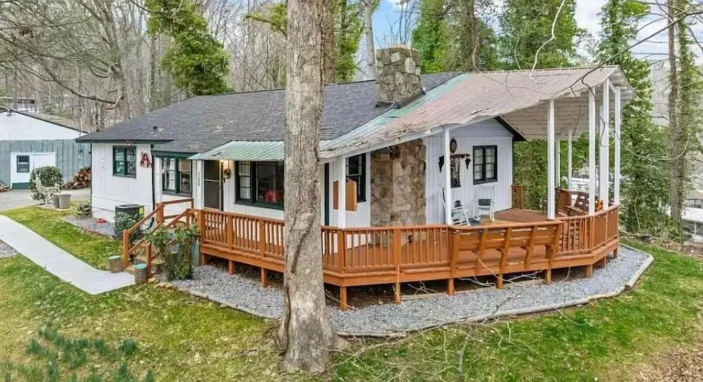 3 bed, 1500 sqft, $2,000 — Photo 2