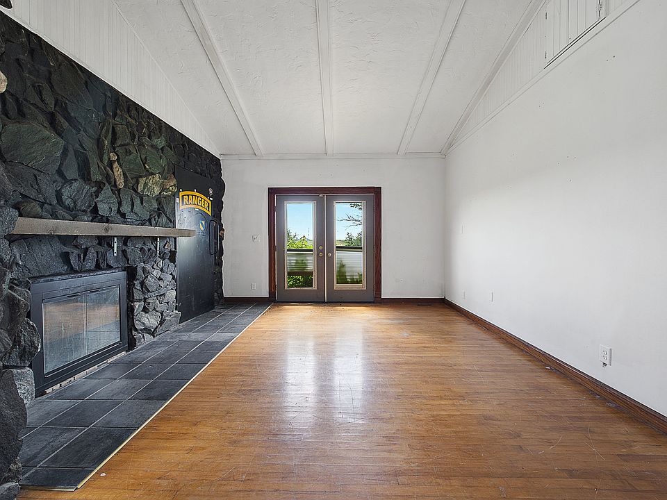 10th image of 3301 Ireland Grove Rd