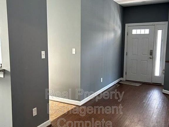 5th image of 5007 Killam Ave Unit 1